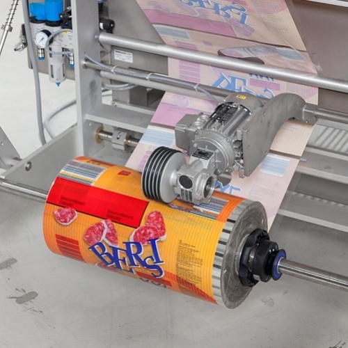 How do Vertical Form Fill Seal Machines Work?